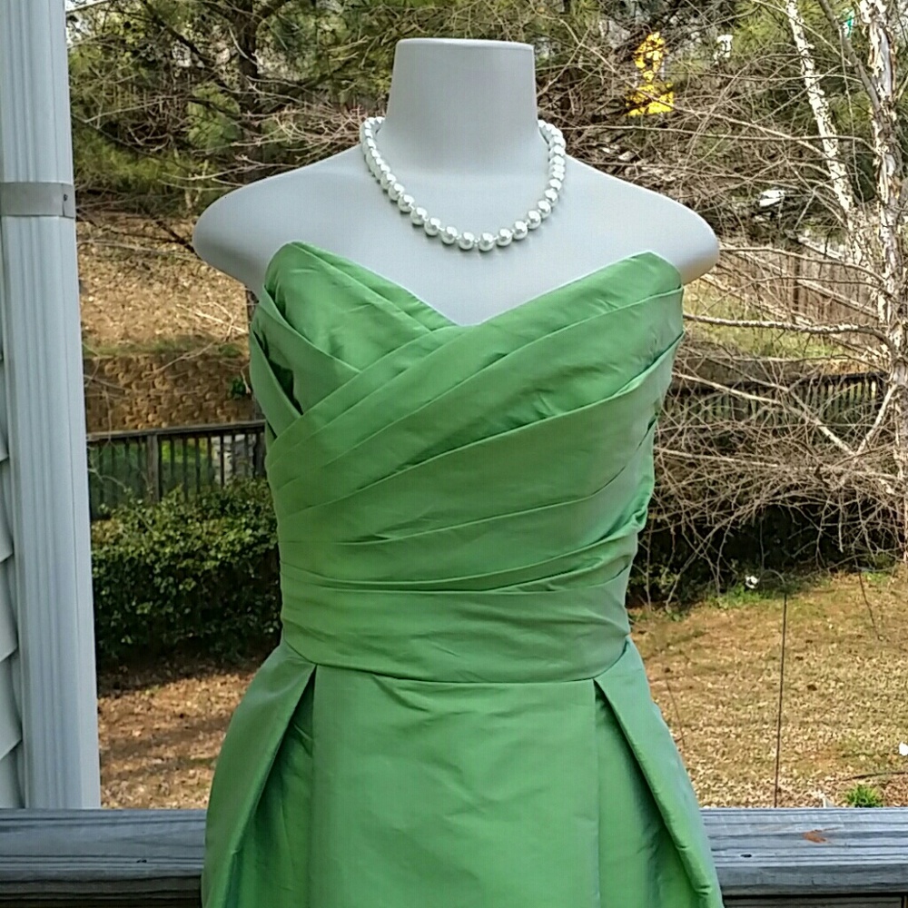 Beautiful Appletini Green Dress - Picture 2 of 7